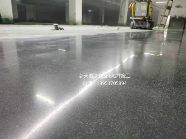 車庫地坪漆施工方案和價(jià)格？
